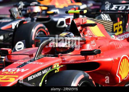 Monza, Mezzolombardo, Italien. September 2023. Der spanische Fahrer Carlos Sainz Jr ( Scuderia Ferrari) gewinnt die Pole Position nach der Qualifikationsrunde des FIA Formel 1 Grand Prix in Italien auf dem Monza Circuit in Monza, Italien (Credit Image: © Daisy Facinelli/ZUMA Press Wire) NUR REDAKTIONELLE VERWENDUNG! Nicht für kommerzielle ZWECKE! Stockfoto