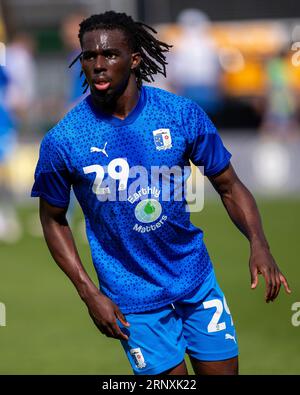 Junior Tiensia of Barrow während des Spiels der Sky Bet League 2 zwischen Harrogate Town und Barrow in der Wetherby Road, Harrogate am Samstag, den 2. September 2023. (Foto: Mark Fletcher | MI News) Credit: MI News & Sport /Alamy Live News Stockfoto