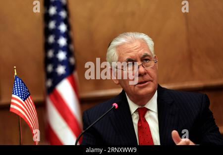 Themen der Woche Bilder des Tages (180214) -- AMMAN, 14. Februar 2018 -- US-Außenminister Rex Tillerson spricht während einer Pressekonferenz in Amman, Jordanien am 14. Februar 2018. Jordanien und die USA unterzeichneten am Mittwoch ein Abkommen, nach dem die USA Jordanien von 2018 bis 2022 mehr als 6 Milliarden US-Dollar gewähren werden. )(lrz) JORDAN-AMMAN-US-TILLERSON-VISIT MohammadxAbuxGhosh PUBLICATIONxNOTxINxCHN Stockfoto