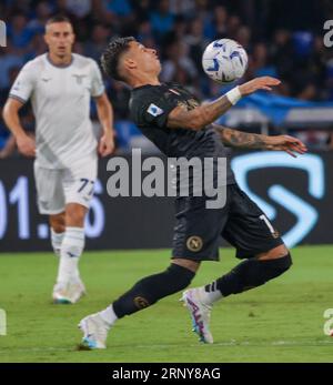 Neapel, Kampanien, Italien. September 2023. Während des italienischen Fußballspiels der Serie A SSC Napoli gegen SC Lazio am 02. September 2023 im Diego Armando Maradona Stadion in Neapel. Im Bild: .Mathias Olivera von SSC Napoli (Credit Image: © Fabio Sasso/ZUMA Press Wire) NUR REDAKTIONELLE VERWENDUNG! Nicht für kommerzielle ZWECKE! Stockfoto