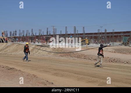 Tijuana, Baja California, Mexiko. September 2023. Der Bau des Tijuana Otay II US-Mexico Port of Entry Checkpoint, der von Ingenieuren des mexikanischen Verteidigungsministeriums ausgeführt wird, ist weit fortgeschritten, da sie erwarten, dass er bis Dezember dieses Jahres fertiggestellt sein wird, sogar noch vor den Vereinigten Staaten. Schätzungen zufolge könnte die US-amerikanische Seite des Eingangshafens 2026 und nicht Ende 2024 eröffnet werden. (Bild: © Carlos A. Moreno/ZUMA Press Wire) NUR REDAKTIONELLE VERWENDUNG! Nicht für kommerzielle ZWECKE! Stockfoto