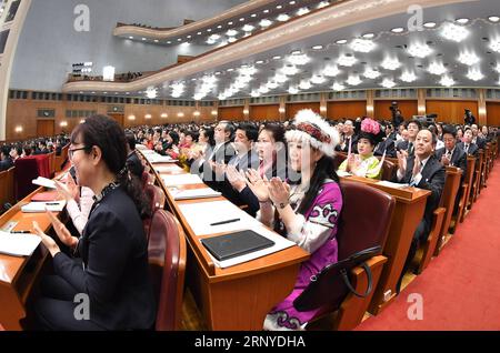 (180313) -- PEKING, 13. März 2018 -- die vierte Plenarsitzung der ersten Sitzung des 13. Nationalen Volkskongresses (NPC) findet in der Großen Halle des Volkes in Peking, Hauptstadt Chinas, 13. März 2018 statt. ) (ZWEI SITZUNGEN)CHINA-PEKING-NPC-VIERTE PLENARSITZUNG (CN) RAOXAIMIN PUBLICATIONXNOTXINXCHN Stockfoto