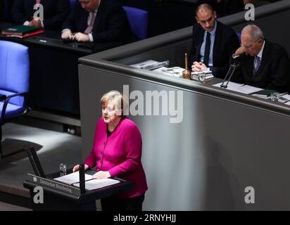 (180322) -- BERLIN, 22. März 2018 -- Bundeskanzlerin Angela Merkel hält am 21. März 2018 ihre erste Regierungserklärung als Bundeskanzlerin für eine vierte Amtszeit in Folge in Berlin, der Hauptstadt Deutschlands, vor dem parlament ab. (gj) ERKLÄRUNG DER REGIERUNG DEUTSCHLAND-BERLIN-MERKEL ShanxYuqi PUBLICATIONxNOTxINxCHN Stockfoto