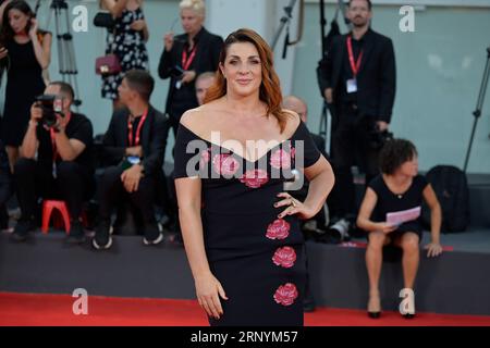 Venedig Lido, Italien. September 2023. Elena Di Cioccio besucht den roten Teppich von Premio Kineo beim Filmfestival von Venedig 80 im Palazzo del Cinema. (Foto: Mario Cartelli/SOPA Images/SIPA USA) Credit: SIPA USA/Alamy Live News Stockfoto