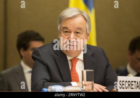 (180403) -- GENF, 3. April 2018 -- UN-Generalsekretär Antonio Guterres hält eine Rede während der hochrangigen Zusage-Veranstaltung für die humanitäre Krise im Jemen im Palais des Nations in Genf, Schweiz, 3. April 2018. UN-Generalsekretär Antonio Guterres lobte am Dienstag internationale Zusagen von mehr als 2 Milliarden US-Dollar im Jahr 2018 für die dreijährige Krise im Jemen. ) SCHWEIZ-GENF-UN-JEMEN-SPENDE XuxJinquan PUBLICATIONxNOTxINxCHN Stockfoto