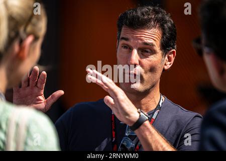 Milano, Italien. September 2023. Der australische Rennwagenfahrer Mark Webber ist im Fahrerlager vor dem Großen Preis von Italien im Autodromo Nazionale Monza zu sehen. Quelle: SOPA Images Limited/Alamy Live News Stockfoto