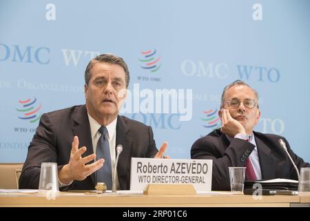 180412 -- GENF, 12. April 2018 -- der WTO-Generaldirektor der Welthandelsorganisation, Roberto Azevedo L, spricht auf einer Pressekonferenz in Genf, Schweiz, 13. April 2018. Die WTO der Welthandelsorganisation (WTO) sagte am Donnerstag, dass der Welthandel mit einem Wachstum des Warenhandelsvolumens um 4,4 Prozent im Jahr 2018 und um 4,0 Prozent im Jahr 2019 weiterhin stark sein dürfte. srb SCHWEIZ-GENF-WTO-GLOBALES WACHSTUM XuxJinquan PUBLICATIONxNOTxINxCHN Stockfoto