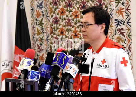 (180417) -- KABUL, 17. April 2018 -- Sun Shuopeng, Leiter des medizinischen Teams für ausländische Hilfe des chinesischen Roten Kreuzes, spricht während einer Pressekonferenz in Kabul, Afghanistan, 17. April 2018. China wird 25 afghanischen Kindern mit angeborenen Herzerkrankungen eine kostenlose medizinische Behandlung anbieten, kündigte ein medizinisches Team des chinesischen Roten Kreuzes hier am Dienstag an. ) AFGHANISTAN-KABUL-CHINA-MEDIZINISCHE BEHANDLUNG-KINDER DAIXHE PUBLICATIONXNOTXINXCHN Stockfoto