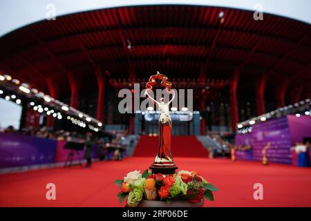 (180422) -- PEKING, 22. April 2018 -- die Abschlusszeremonie des 8. Internationalen Filmfestivals in Peking (BJIFF) findet am 22. April 2018 in Peking, der Hauptstadt Chinas, statt. )(MP) CHINA-BEIJING-FILM FESTIVAL-CLOSING (CN) LiuxBin PUBLICATIONxNOTxINxCHN Stockfoto