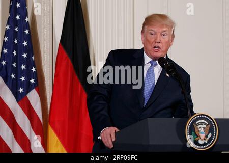 (180427) -- WASHINGTON, 27. April 2018 -- US-Präsident Donald Trump spricht während einer gemeinsamen Pressekonferenz mit Bundeskanzlerin Angela Merkel (nicht im Bild) im Weißen Haus in Washington D.C., USA, am 27. April 2018. ) U.S.-WASHINGTON D.C.-TRUMP-DEUTSCHLAND-MERKEL-TREFFEN TINGXSHEN PUBLICATIONXNOTXINXCHN Stockfoto