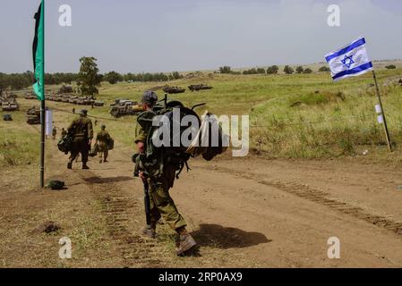 (180501) -- GOLANHÖHEN, 1. Mai 2018 -- israelische Soldaten nehmen an einer militärischen Übung in den von Israel annektierten Golanhöhen Teil, 1. Mai 2018. Die israelischen Streitkräfte (IDF) sagten, dass die Übung im Voraus als Teil der jährlichen Trainingsübung geplant war und die Fähigkeit und Bereitschaft der Streitkräfte erhalten sollte. - JINI) MIDEAST-GOLAN HÖHENBOHRER AYALXMARGOLIN PUBLICATIONXNOTXINXCHN Stockfoto