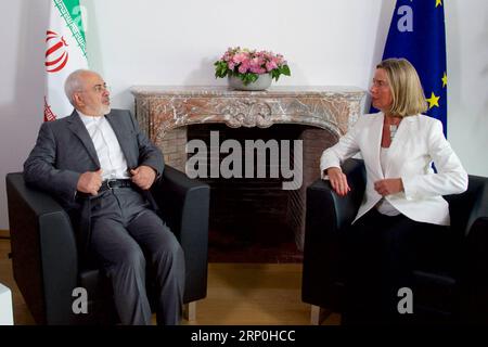 Themen der Woche KW20 (180515) -- BRÜSSEL, 15. Mai 2018 -- (EU) außenpolitische Leiterin Federica Mogherini (R) trifft sich mit iranischem Außenminister Mohammad Javad Zarif in Brüssel, Belgien, 15. Mai 2018. ) (dtf) BELGIEN-BRÜSSEL-EU-IRAN-MOGHERINI-ZARIF-TREFFEN EuropeanxUnion PUBLICATIONxNOTxINxCHN Stockfoto