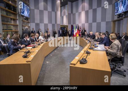 (180515) -- BRÜSSEL, 15. Mai 2018 -- das Foto vom 15. Mai 2018 zeigt das Treffen des außenpolitischen Chefs und der Außenminister Großbritanniens, Deutschlands, Frankreichs und Irans am EU-Hauptsitz in Brüssel, Belgien. Die europäischen Top-Diplomaten stimmten am Dienstag zu, das bahnbrechende Atomabkommen mit dem Iran zu verfolgen, obwohl US-Präsident Donald Trump letzte Woche beschlossen hatte, sich zurückzuziehen, teilte Federica Mogherini den Reportern am Dienstag mit. BELGIEN-BRÜSSEL-EU-IRAN-FM-TREFFEN EUROPEANXUNION PUBLICATIONXNOTXINXCHN Stockfoto