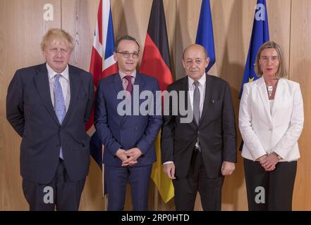 (180515) -- BRÜSSEL, 15. Mai 2018 -- Außenminister Boris Johnson, Außenminister Deutschlands Heiko Maas, Außenminister Frankreichs Jean-Yves Le Drian und hohe Vertreterin der Außen- und Sicherheitspolitik Federica Mogherini (von L bis R) posieren Sie für ein Foto vor einem Treffen am EU-Hauptsitz in Brüssel, Belgien, 15. Mai 2018. Die europäischen Top-Diplomaten stimmten am Dienstag zu, das bahnbrechende Atomabkommen mit dem Iran zu verfolgen, obwohl US-Präsident Donald Trump letzte Woche beschlossen hatte, sich zurückzuziehen, teilte Federica Mogherini den Reportern am Dienstag mit. BELGIEN-BRÜSSEL-EU-IRAN-FM-M Stockfoto