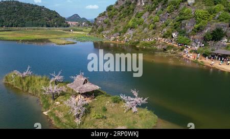 (180527) -- QIUBEI, 27. Mai 2018 -- Foto aufgenommen am 26. Mai 2017 zeigt eine Luftaufnahme des Puzhehei State Sumpfparks im Qiubei County, Südwestchinesische Provinz Yunnan. ) (wyl) CHINA-YUNNAN-PUZHEHEI-FEUCHTGEBIETSLANDSCHAFT(CN) HuxChao PUBLICATIONxNOTxINxCHN Stockfoto