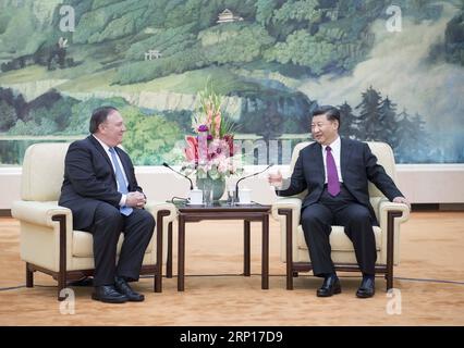 180614 -- PEKING, 14. Juni 2018 -- der chinesische Präsident Xi Jinping trifft sich mit US-Außenminister Mike Pompeo in der Großen Halle des Volkes in Peking, der Hauptstadt Chinas, am 14. Juni 2018. Lb CHINA-US-BEIJING-XI JINPING-MEETING CN LixTao PUBLICATIONxNOTxINxCHN Stockfoto