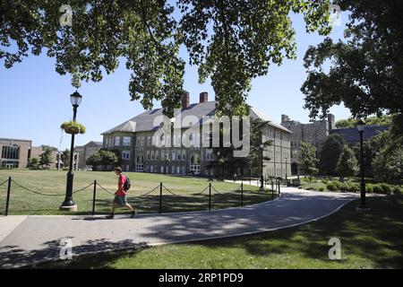 (180718) -- PENNSYLVANIA, 18. Juli 2018 -- Foto vom 9. Juli 2018 zeigt den Campus der West Chester University im Chester County in Pennsylvania, USA. Während US-Präsident Donald Trump einen wirtschaftlichen Feind in China sieht, sieht der nordöstliche US-County Chester in Pennylvania einen Wirtschaftspartner. ZU DIESEM Feature: US-Partnerschaften mit China Mushroom Trotz Handelsfriktionen („zcc“) US-PENNSYLVANIA-CHESTER COUNTY-CHINA-TRADE WangxYing PUBLICATIONxNOTxINxCHN Stockfoto