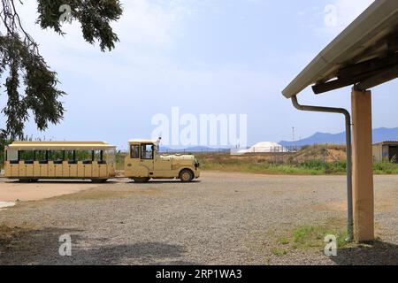 Cagliari: Überblick über die Salzlösung im Molentargius-Regionalpark - Idrovora von Rollo - Sardinien in Italien Stockfoto