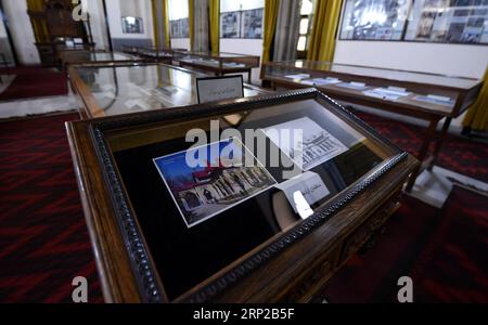 (180828) -- KABUL, 28. August 2018 -- Aktenfotos sind im Afghanistan National Archives in Kabul, Afghanistan, 25. August 2018 zu sehen. ZU DIESEM Thema: Afghanistan's National Archives fördern kulturelle, historische Beziehungen zu China ) (gj) AFGHANISTAN-KABUL-NATIONAL ARCHIVES DaixHe PUBLICATIONxNOTxINxCHN Stockfoto