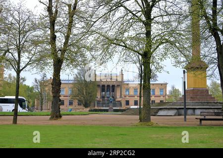 Mai 06 2023 - Schwerin, Mecklenburg-Vorpommern in Deutschland: Landesmuseum am See Stockfoto