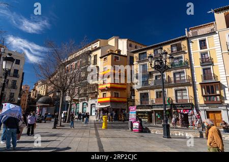 Toledo, Spanien-FEB 17, 2022: Die Plaza de Zocodover ist ein Platz der Stadt Toledo, in der autonomen Gemeinde Kastilien-La Mancha, Spanien. Stockfoto