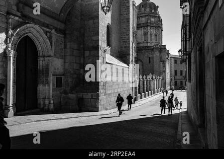 Toledo, Spanien-17. FEBRUAR 2022: Die Primatiale Kathedrale der Heiligen Maria von Toledo, Catedral Primada Santa Maria de Toledo ist eine römisch-katholische Kirche in Tole Stockfoto