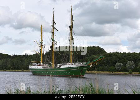 Segelschiff Alexander von Humboldt II im Kiel-Kanal, Schleswig-Holstein Stockfoto