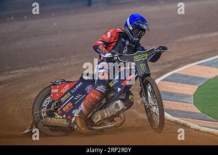 Wild Card-Fahrer Steve Worrall (16) in Aktion beim FIM Speedway Grand Prix of Great Britain im Principality Stadium in Cardiff am Samstag, 2. September 2023. (Foto: Ian Charles | MI News) Stockfoto