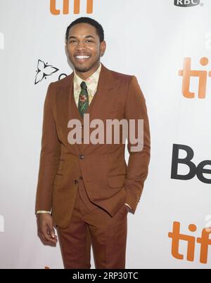 (180916) -- TORONTO, 16. September 2018 -- Schauspieler Kelvin Harrison Jr. posiert für Fotos vor der Uraufführung des Abschlussfilms Jeremiah Terminator Leroy in der Roy Thomson Hall während des Toronto International Film Festival 2018 in Toronto, Kanada, 15. September 2018. )(gj) CANADA-TORONTO-TIFF-CLOSING FILM- JEREMIAH TERMINATOR LEROY ZouxZheng PUBLICATIONxNOTxINxCHN Stockfoto