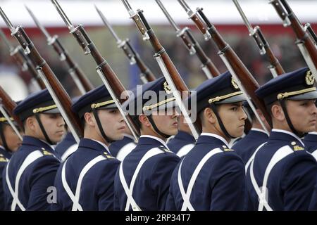 (180920) -- SANTIAGO, 20. September 2018 -- Soldaten marschieren während einer jährlichen Militärparade anlässlich des chilenischen Unabhängigkeitsjubiläums in der Hauptstadt Santiago, 19. September 2018. ) (nxl) CHILE-SANTIAGO-UNABHÄNGIGKEITSPARADE WangxPei PUBLICATIONxNOTxINxCHN Stockfoto