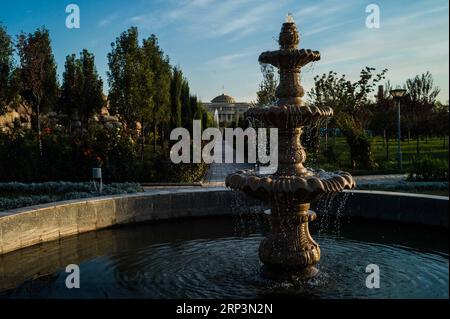 (181011) -- DUSHANBE, 11. Oktober 2018 -- Foto aufgenommen am 11. Oktober 2018 zeigt einen Blick auf Dushanbe, Tadschikistan. ) (hy) TADSCHIKISTAN-DUSHANBE-LANDSCHAFT WuxZhuang PUBLICATIONxNOTxINxCHN Stockfoto