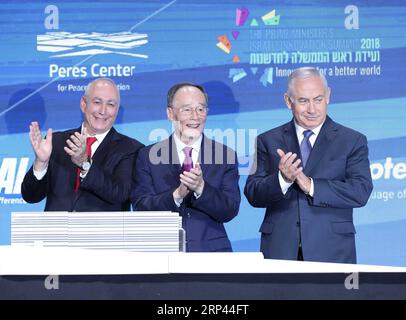 (181025) -- JERUSALEM, 25. Oktober 2018 -- Chinas Vizepräsident Wang Qishan nimmt an der Einweihungszeremonie eines israelischen Innovationszentrums in Tel Aviv am 24. Oktober 2018 Teil. Wang besuchte Israel vom 22. Oktober bis zum 25. Oktober auf Einladung des israelischen Premierministers Benjamin Netanjahu. )(wsw) CHINA-ISRAEL-WANG QISHAN-VISIT GuoxYu PUBLICATIONxNOTxINxCHN Stockfoto