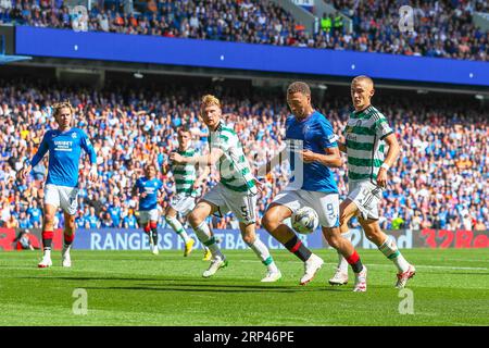 Glasgow, Großbritannien. September 2023. Im ersten Spiel der Saison 2023/24 spielten die Rangers Celtic im Ibrox Stadium in Glasgow, Schottland. Celtic, vor dem Spiel sind nur 1 Punkt vor den Rangers und das Ergebnis wird für beide Teams wichtig sein. Quelle: Findlay/Alamy Live News Stockfoto