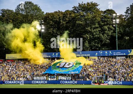 Brüssel, Belgien. September 2023. Die Fans der Union sind am Sonntag, den 03. September 2023 in Brüssel, vor einem Fußballspiel zwischen Royale Union Saint-Gilloise und Royal Antwerp FC am 06. Tag der Saison 2023-2024 der ersten Liga der belgischen Meisterschaft, der Jupiler Pro League, abgebildet. BELGA FOTO DAVID PINTENS Credit: Belga News Agency/Alamy Live News Stockfoto