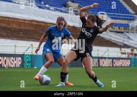 Birmingham, Großbritannien. September 2023. Birmingham, England, 3. September 2023: Jamie Finn (8 Birmingham) beim Fußballspiel der FA Womens Championship zwischen Birmingham City und Crystal Palace in St Andrews in Birmingham, England (Natalie Mincher/SPP) Credit: SPP Sport Press Photo. Alamy Live News Stockfoto