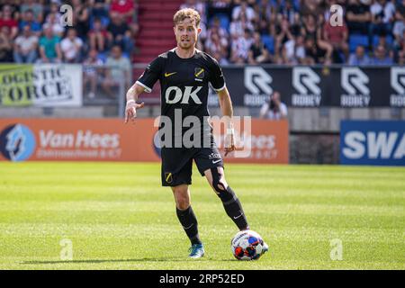 Tilburg, Niederlande. September 2023. TILBURG, NIEDERLANDE - 3. SEPTEMBER: Victor Wernersson vom NAC Breda dribbelt während des Keuken Kampioen Divisie-Spiels zwischen Willem II und NAC Breda im Koning Willem II Stadion am 3. September 2023 in Tilburg, Niederlande. (Foto von Gabriel Calvino Alonso/Orange Pictures) Credit: Orange Pics BV/Alamy Live News Stockfoto