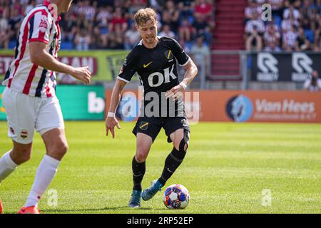 Tilburg, Niederlande. September 2023. TILBURG, NIEDERLANDE - 3. SEPTEMBER: Victor Wernersson vom NAC Breda dribbelt während des Keuken Kampioen Divisie-Spiels zwischen Willem II und NAC Breda im Koning Willem II Stadion am 3. September 2023 in Tilburg, Niederlande. (Foto von Gabriel Calvino Alonso/Orange Pictures) Credit: Orange Pics BV/Alamy Live News Stockfoto