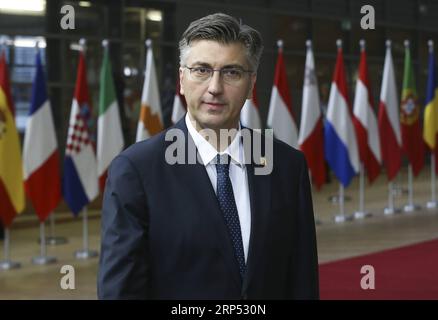 (181125) -- BRÜSSEL, 25. November 2018 -- der kroatische Premierminister Andrej Plenkovic trifft auf einem besonderen Brexit-Gipfel in Brüssel, Belgien, am 25. November 2018 ein. ) BELGIEN-BRÜSSEL-EU-BREXIT-GIPFEL YexPingfan PUBLICATIONxNOTxINxCHN Stockfoto