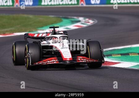 Monza, Italien. September 2023. Kevin Magnussen vom Haas F1 Team während des F1 Grand Prix von Italien im Autodromo Nazionale am 3. September 2023 in Monza, Italien. Dank: Marco Canoniero/Alamy Live News Stockfoto