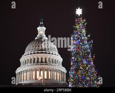 (181207) -- WASHINGTON, 7. Dezember 2018 -- der Capitol Christmas Tree wird auf dem Westvorgarten des US-Kapitols in Washington D.C., den Vereinigten Staaten, 6. Dezember 2018 beleuchtet. Der Weihnachtsbaum des Kapitols ist seit 1964 eine Tradition. (Zxj) U.S.-WASHINGTON D.C.-CAPITOL WEIHNACHTSBAUMBELEUCHTUNG LiuxJie PUBLICATIONxNOTxINxCHN Stockfoto