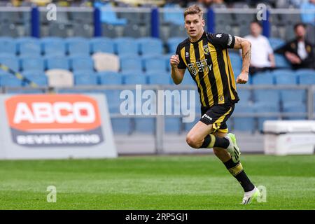 Arnhem, Niederlande. September 2023. ARNHEM, NIEDERLANDE - 3. SEPTEMBER: Ramon Hendriks von Vitesse während des niederländischen Eredivisie-Spiels zwischen Vitesse und AZ Alkmaar im Stadion Gelredome am 3. September 2023 in Arnhem, Niederlande. (Foto von Ben Gal/Orange Pictures) Credit: Orange Pics BV/Alamy Live News Stockfoto