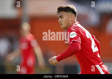 VOLENDAM - Manfred Ugalde vom FC Twente während des niederländischen Eredivisie-Spiels zwischen dem FC Volendam und dem FC Twente im Kras-Stadion am 3. September 2023 in Volendam, Niederlande. ANP BART STOUTJESDIJK Stockfoto