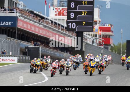 Barcelona, Spanien. September 2023. Renntag.Moto 2 Race Start während der MotoGP Gran Premi Monster Energy de Catalunya.Moto2 1-2-3 September 2023, auf dem Circuit de Barcelona-Catalunya in Barcelona, Spanien. Quelle: Rosdemora/Alamy Live News Stockfoto