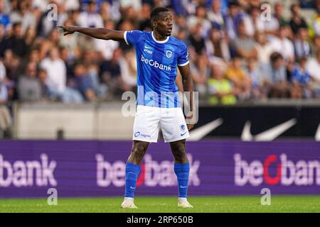 Genk, Belgien. September 2023. GENK, BELGIEN - 3. SEPTEMBER: Carlos Cuesta von KRC Genk zeigt während des belgischen Pro League-Spiels zwischen KRC Genk und RSC Anderlecht in der Cegeka Arena am 3. September 2023 in Genk, Belgien. (Foto: Jeroen Meuwsen/Orange Pictures) Credit: Orange Pics BV/Alamy Live News Stockfoto