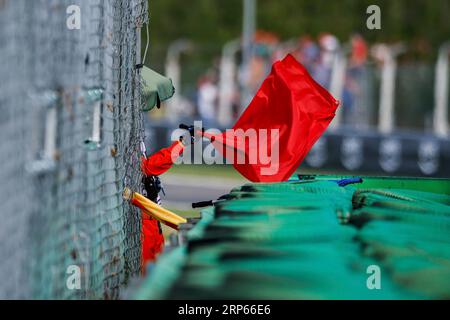 Monza, Italien. September 2023. Rote Flagge, F1 Grand Prix of Italy beim Autodromo Nazionale Monza am 1. September 2023 in Monza, Italien. (Foto von HIGH TWO) Credit: dpa/Alamy Live News Stockfoto