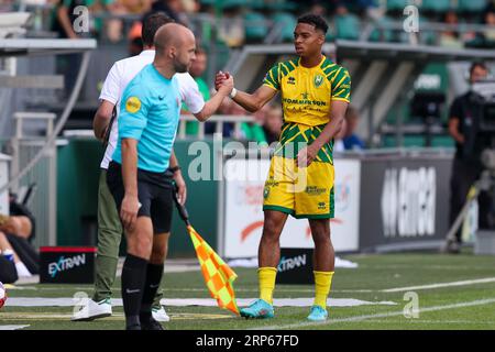 Den Haag, Niederlande. September 2023. DEN HAAG, NIEDERLANDE - 3. SEPTEMBER: Justin Che von ADO den Haagi hat während des niederländischen Keuken Kampioen Divisie-Spiels zwischen ADO den Haag und Jong AZ im Bingoal Stadion am 3. September 2023 in den Haag, Niederlande, subventioniert. (Foto: Hans van der Valk/Orange Pictures) Credit: Orange Pics BV/Alamy Live News Stockfoto