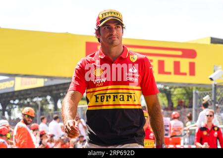 Monza, Italien. September 2023. Carlos Sainz aus Spanien fuhr den (55) Scuderia Ferrari SF-23 während des Formel 1 Pirelli Grand Prix 2023 am 3. September 2023 in Monza, Italien. Credit: Luca Rossini/E-Mage/Alamy Live News Credit: Luca Rossini/E-Mage/Alamy Live News Stockfoto