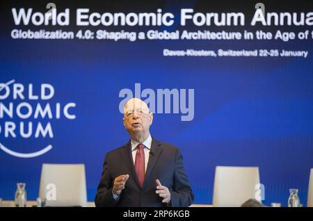 (190115) -- GENF, 15. Januar 2019 -- der Gründer des Weltwirtschaftsforums (WEF) Klaus Schwab spricht auf einer Pressekonferenz im WEF-Hauptsitz in Genf, Schweiz, 15. Januar 2019. Die Welt tritt aufgrund der technologischen Zerrüttung der Vierten Industriellen Revolution und der geo-ökonomischen und geopolitischen Neuausrichtung in eine Phase tiefer Instabilität ein, sagte Klaus Schwab am Dienstag. Die Jahrestagung des Forums 2019 findet vom 22. Bis 25. Januar in Davos-Klosters in der Schweiz statt. ) SCHWEIZ-GENF-WEF-KLAUS SCHWAB-PRESSEKONFERENZ XUXJINQUAN PUBLICATIONXNOTXINXCHN Stockfoto