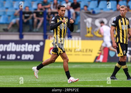 Arnhem, Niederlande. September 2023. ARNHEM, NIEDERLANDE - 3. SEPTEMBER: Miliano Jonathans von Vitesse während des niederländischen Eredivisie-Spiels zwischen Vitesse und AZ Alkmaar im Stadion Gelredome am 3. September 2023 in Arnhem, Niederlande. (Foto von Ben Gal/Orange Pictures) Credit: Orange Pics BV/Alamy Live News Stockfoto