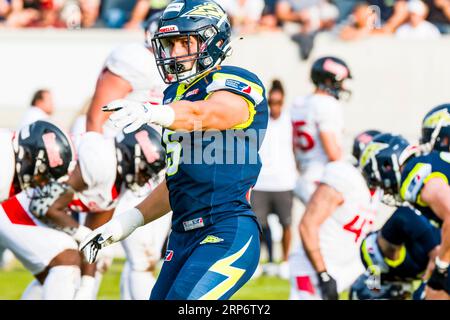 Stuttgart, Deutschland. September 2023. European League of Football, elf/ Game : Helvetische Garde bei Stuttgart Surge am 03. September 2023, im Gazi-Stadion, Stuttgart, Deutschland, Stuttgart Surge/ DB # 5 Goran Zec Credit: Frank Baumert/Alamy Live News Stockfoto